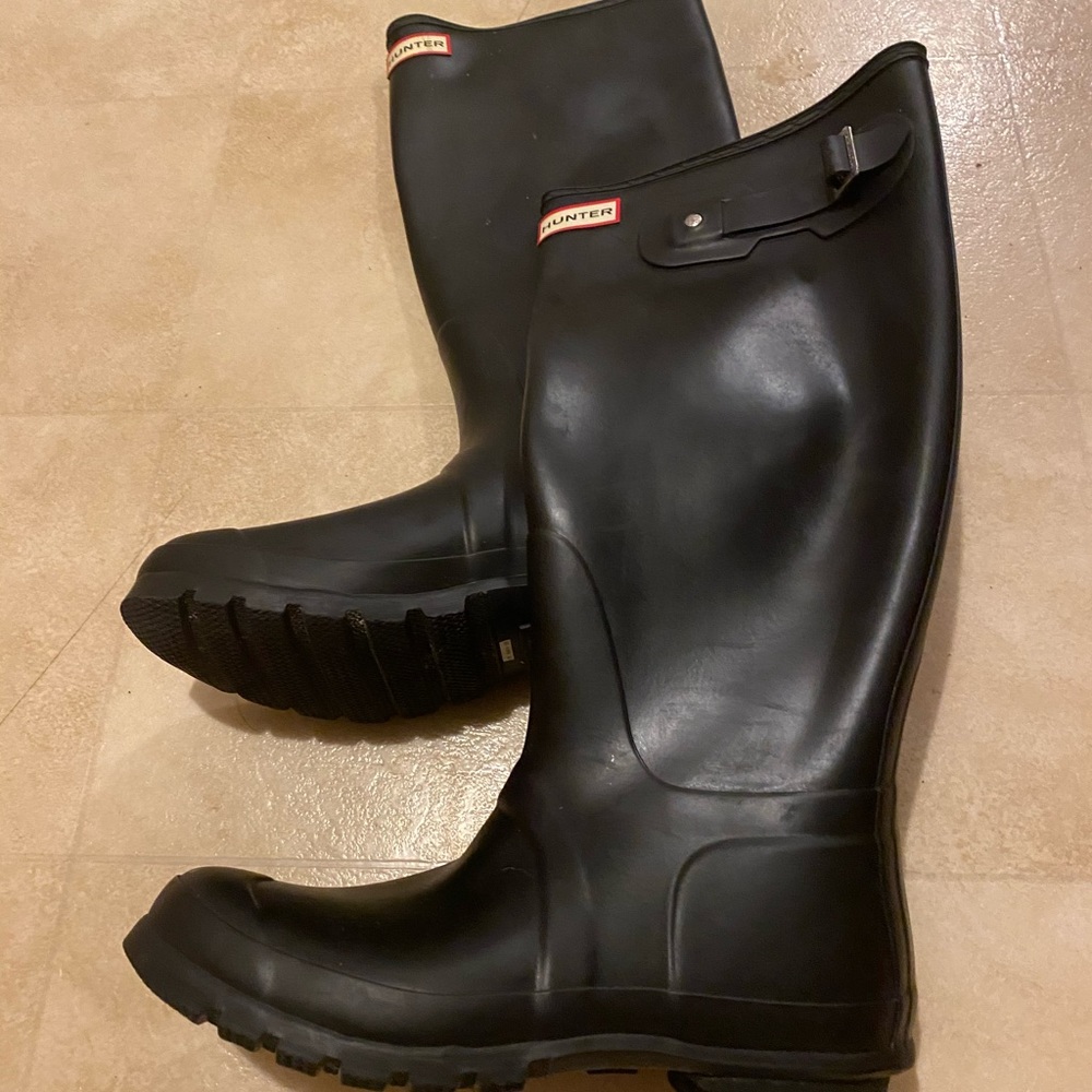 Hunter boots size 9